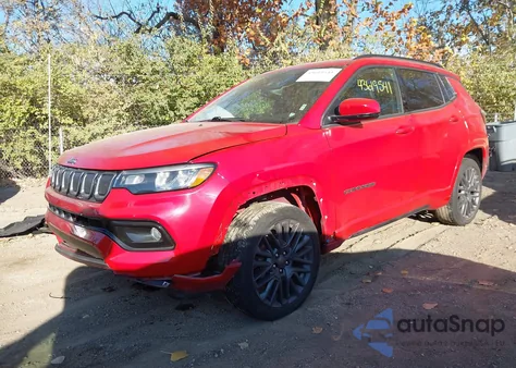 2022 Jeep Compass (Red) Edition 4X4 z USA, uszkodzony, nr VIN 3C4NJDCB4NT135953